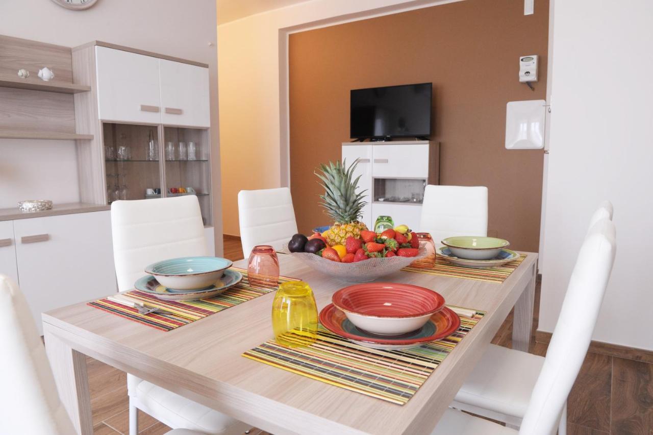 Guesthouse Fino'S Family Monopoli Ngoại thất bức ảnh